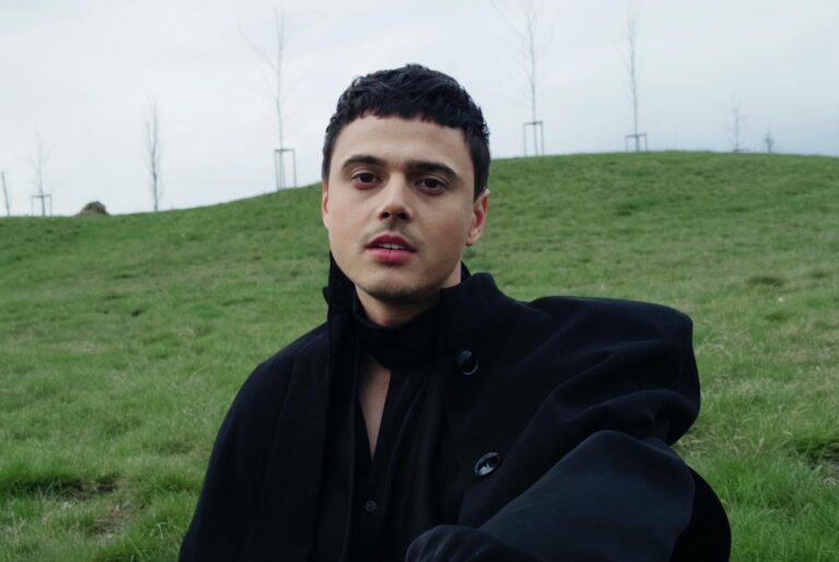ALEKSEEV випустив чуттєву новинку «Кораблі»