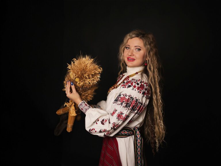 Охтирчанка оживила легендарну народну пісню