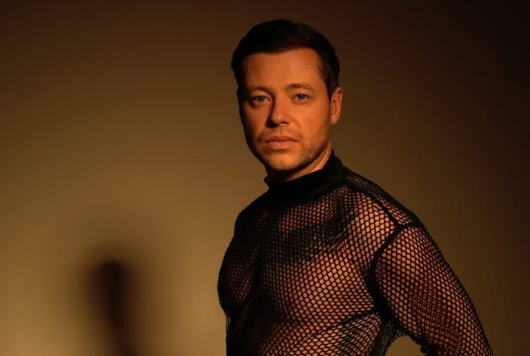 MAX MEDICI презентував новий сингл «МАНІЯ» — вибуховий мікс клубного звучання та латиноамериканських мотивів